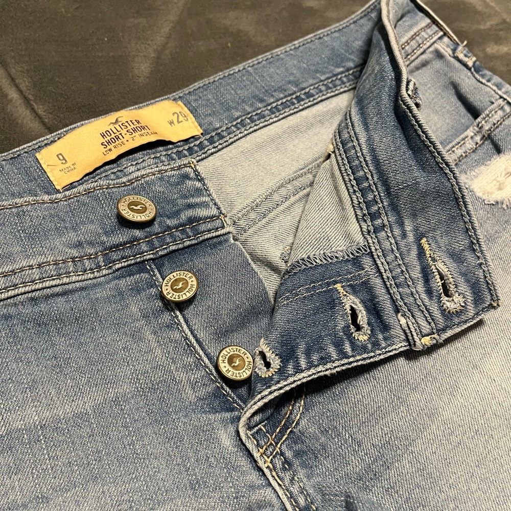 Hollister low-rise shorts
